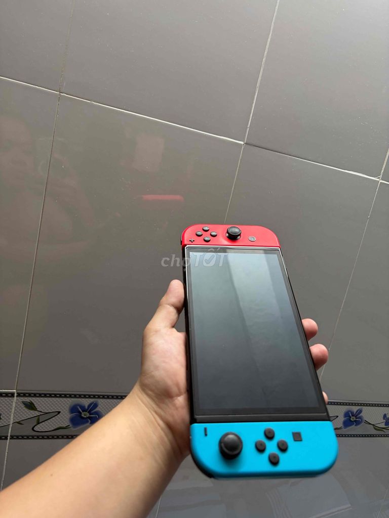 Nintendo Switch OLED 128GB hắc ám 2024. Mua bán Thiết bị chơi game tại Thành phố Thủ Đức Tp Hồ Chí Minh được đăng bởi tài tài tài hình 1