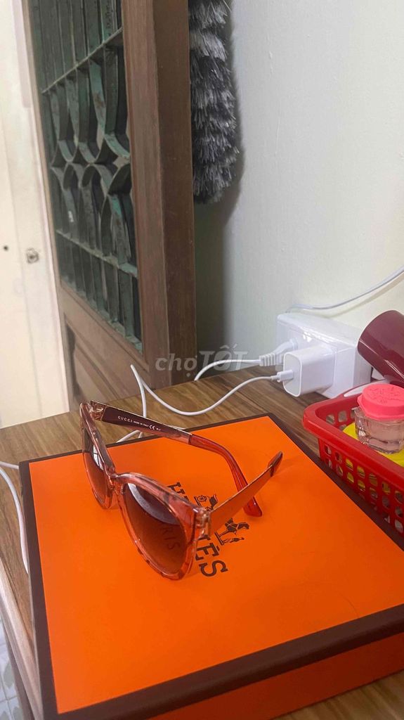 Kính râm nữ nhiều màu. Mua bán Phụ kiện thời trang khác tại Quận Ngô Quyền Hải Phòng được đăng bởi Trần nhật anh hình 1