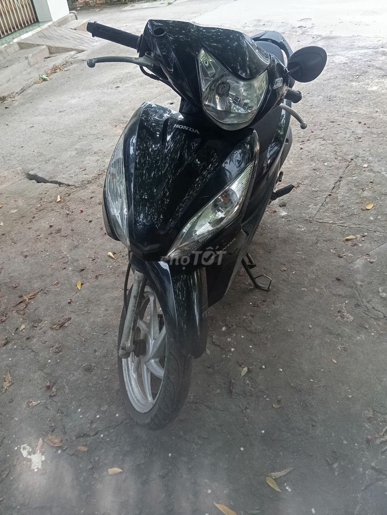 Bán Visions xe Zin nguyên bản, chưa sửa chữa. Mua bán Xe máy tại Huyện Long Điền Bà Rịa - Vũng Tàu được đăng bởi Nguyễn thành hậu hình 2