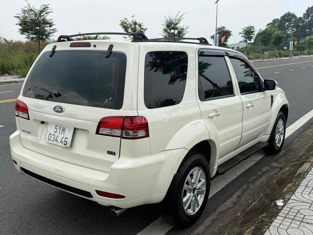Ford Escape 2011 2.3L XLS 4x2 Trắng. Mua bán Ô tô tại Thành phố Thủ Dầu Một Bình Dương được đăng bởi  Trung Tin Used Car hình 8