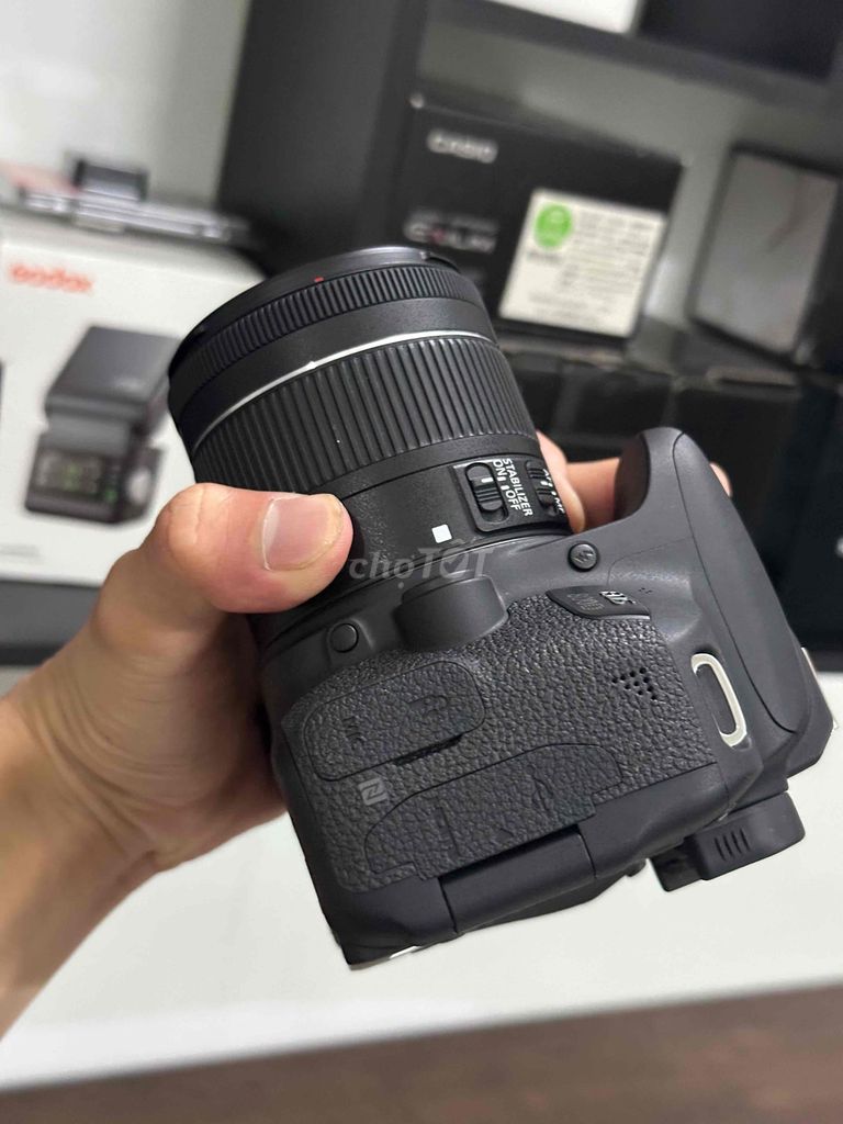 Máy ảnh Canon 800D 18-55mm Đen Đã sử dụng. Mua bán Máy ảnh, Máy quay tại Quận Thanh Khê Đà Nẵng được đăng bởi Lê Văn Thống hình 1