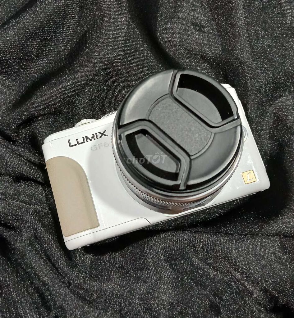 Lumix GF6