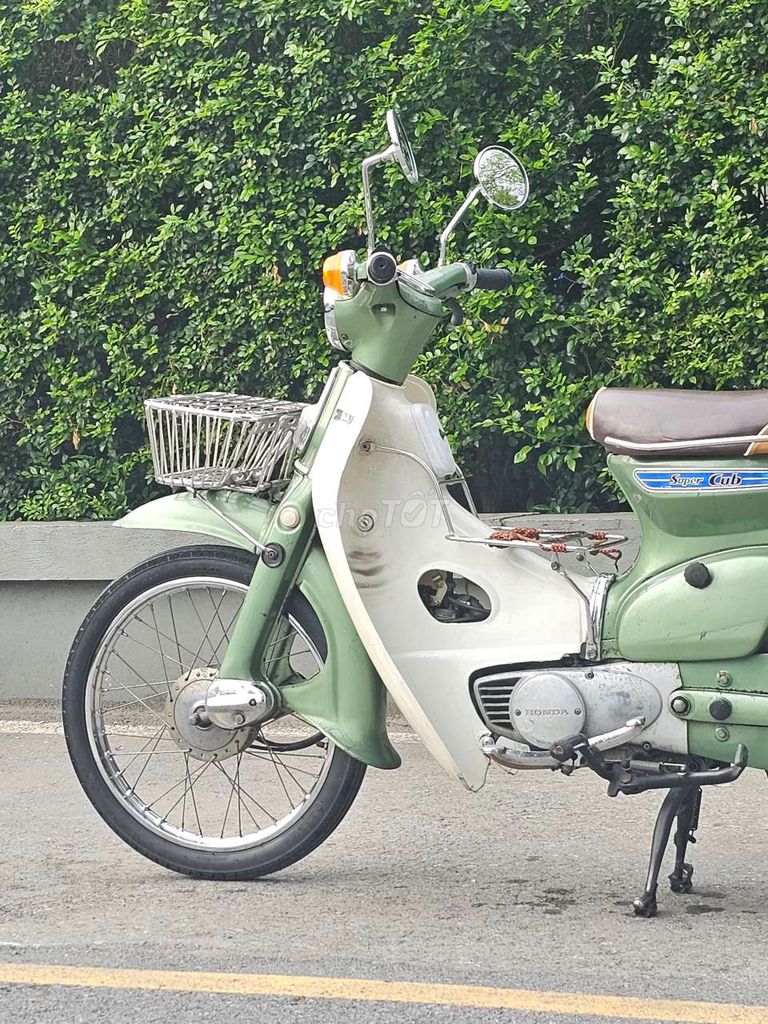 Крыло ласточки с зеленой головой оленя Honda Cub 79