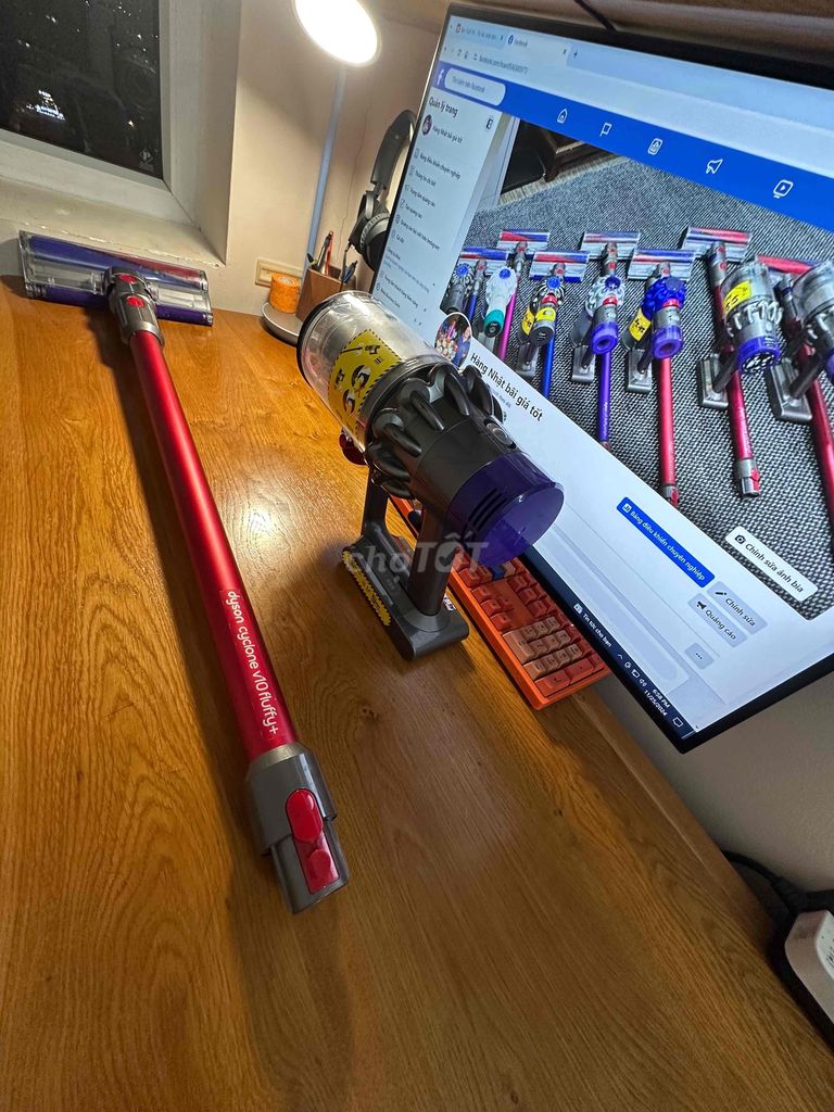 Máy hút bụi dyson V 10