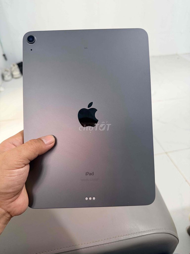Apple iPad Air 4 256GB Xám pin 95. Mua bán Máy tính bảng tại Huyện Củ Chi Tp Hồ Chí Minh được đăng bởi Hoàng Nhân hình 1
