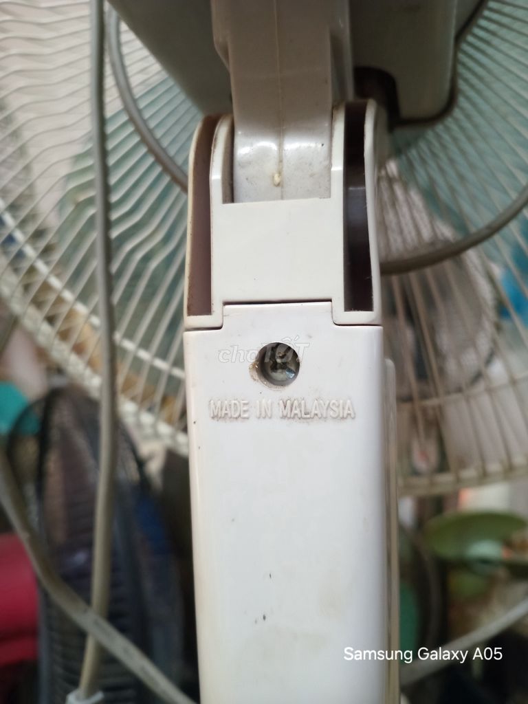 Quạt điện Sharp Trắng. Mua bán Quạt tại Quận Hải An Hải Phòng được đăng bởi Tuan Tran hình 1