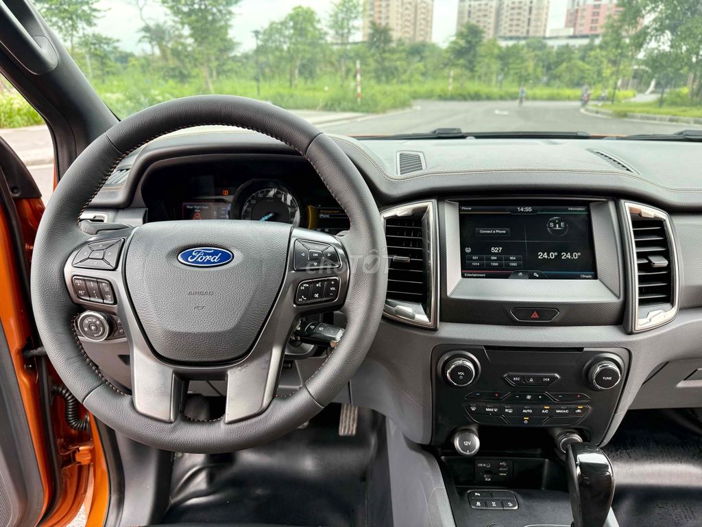Ford Ranger  Wildtrak 3.2 4x4 AT 2016. Mua bán Ô tô tại Quận Long Biên Hà Nội được đăng bởi Tạ Dũng hình 12