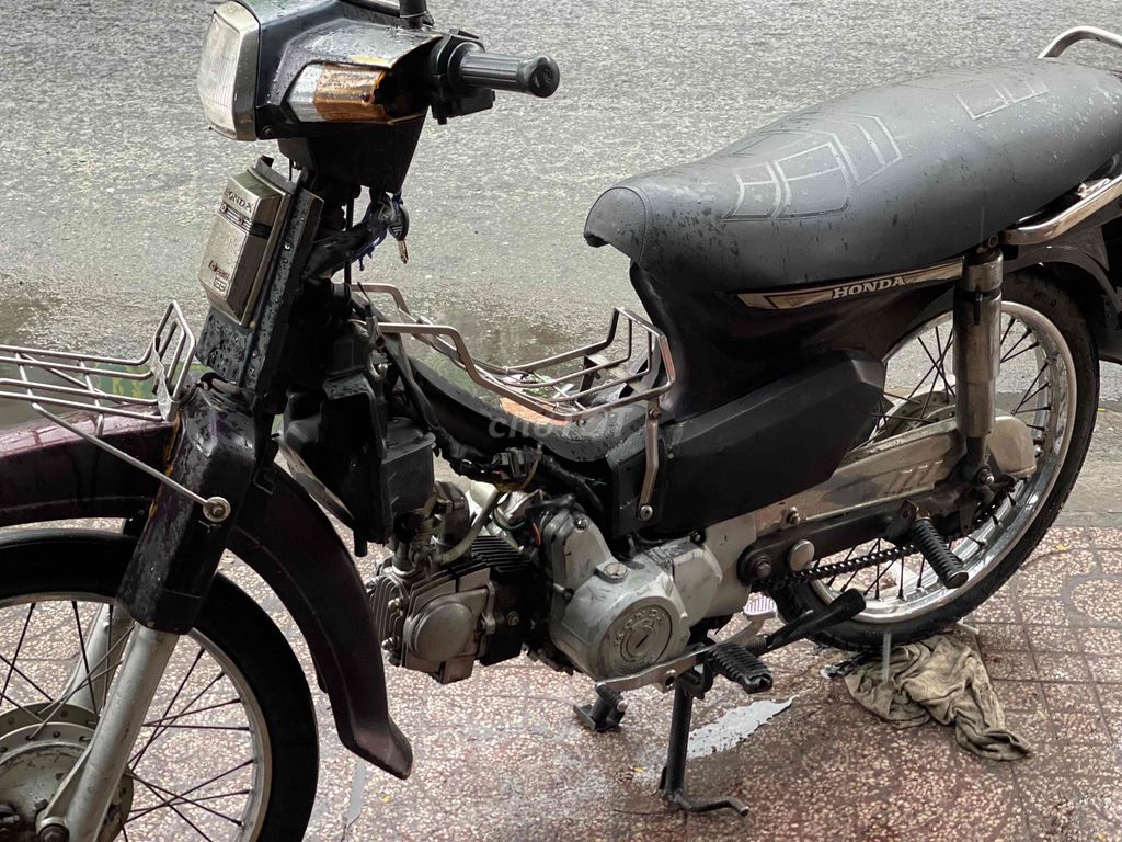 Xe cũ không sử dụng nữa. Mua bán Xe máy tại Quận Tân Phú Tp Hồ Chí Minh được đăng bởi Su hình 1