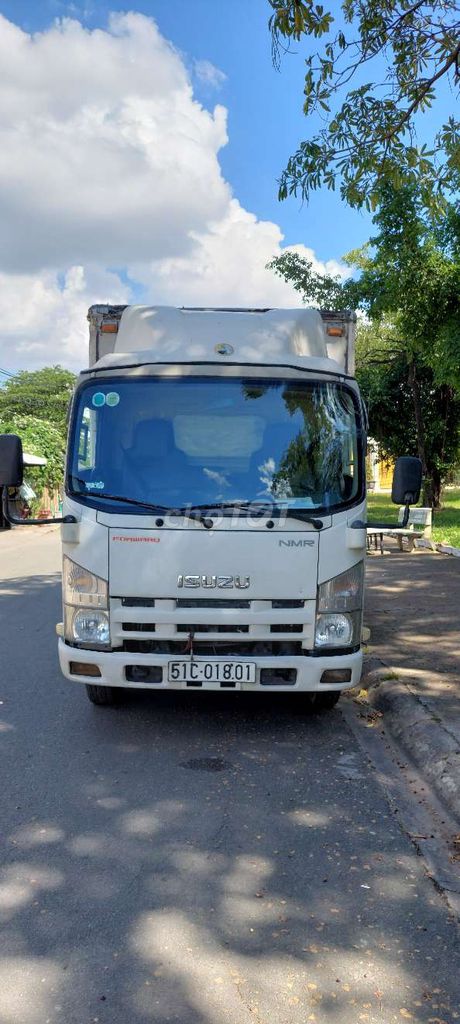 Isuzu 1t7 đời 2011 lạnh hãng.