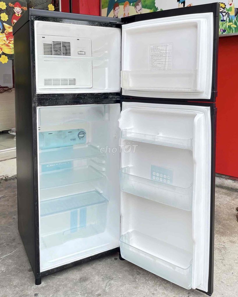 Tủ lạnh Toshiba 145 lít êm nhẹ điện phù hợp trọ