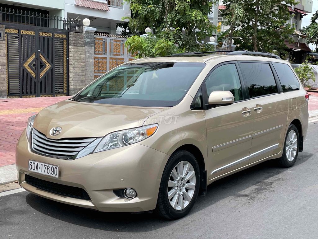 Bán TOYOTA SIENNA SX- 2013 - bản LIMITED 4WD. Mua bán Ô tô tại Quận 5 Tp Hồ Chí Minh được đăng bởi Trần văn Tân  hình 3