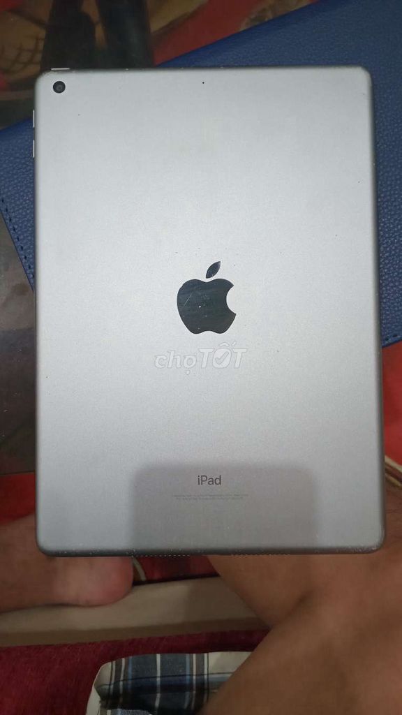 Bán ipad Gen 5,wireless,hdd: 32Gh,full chức năng