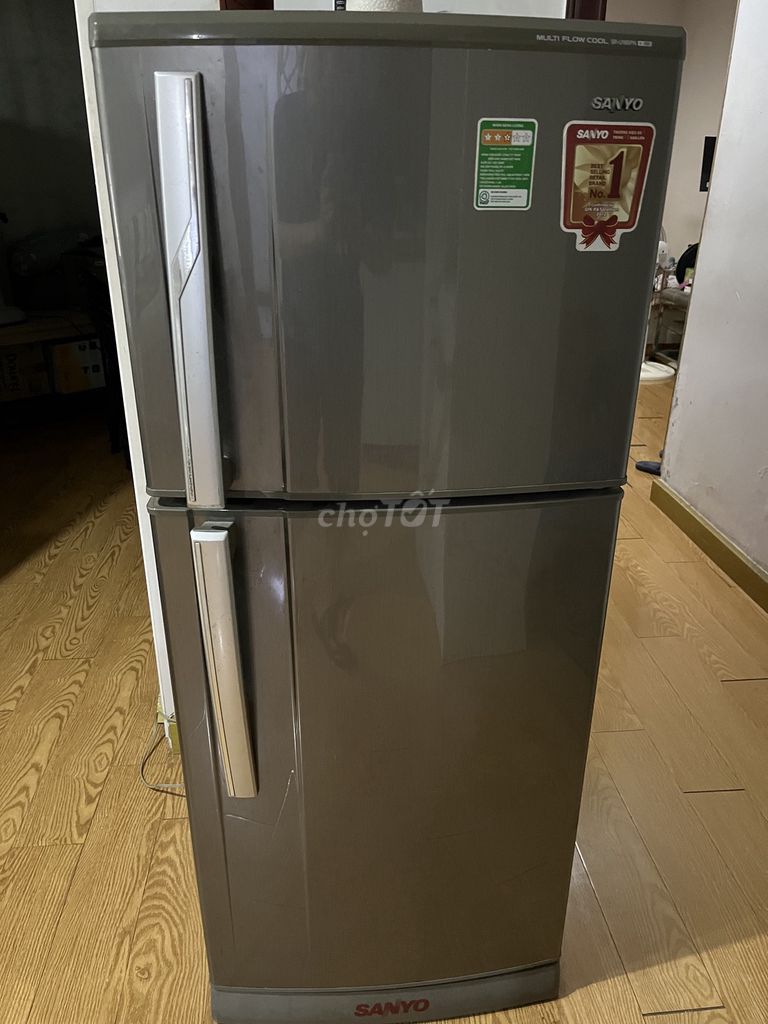 Tủ lạnh Sanyo SR-U185PN 165 lít. Mua bán Tủ lạnh tại Huyện Bình Chánh Tp Hồ Chí Minh được đăng bởi Thanh hình 1