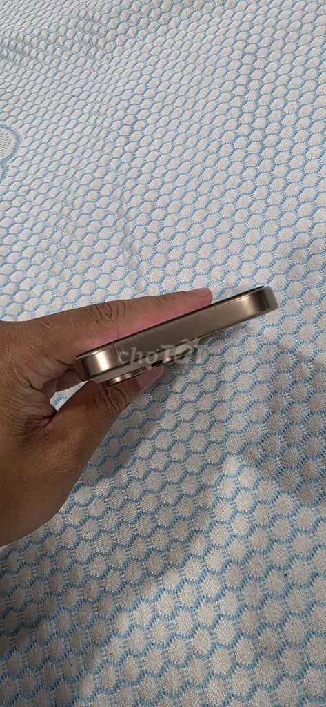 Apple iPhone 16 Pro 128GB Gold Đã sử dụng. Mua bán Điện thoại tại Quận Bình Thạnh Tp Hồ Chí Minh được đăng bởi Linh hình 1