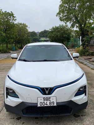 Vinfast VF6 eco 2024 trả góp 180tr nhận xe