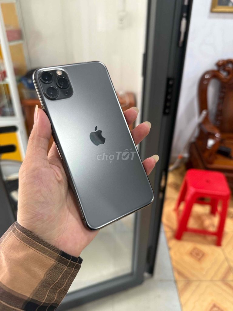 Apple iPhone 11 Pro Max 256GB Xám 98% pin. Mua bán Điện thoại tại Thành phố Buôn Ma Thuột Đắk Lắk được đăng bởi Nguyễn Tâm hình 1