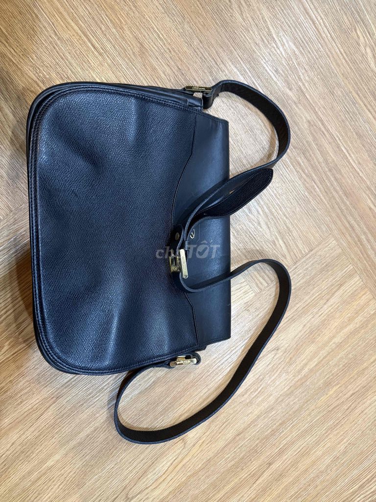 Túi đeo chéo St Dupont Messenger. Mua bán Túi xách tại Quận Ba Đình Hà Nội được đăng bởi Dũng hình 1