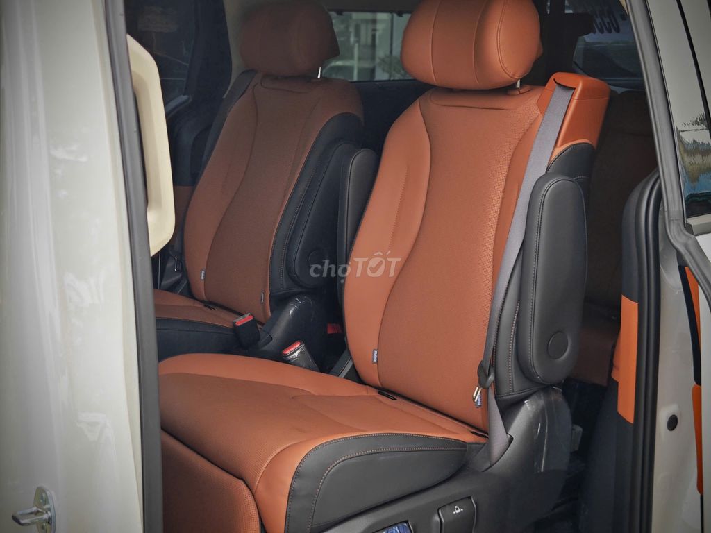 Kia Carnival 2025 Signature 1.6 Turbo HEV 7S. Mua bán Ô tô tại Quận Hải An Hải Phòng được đăng bởi Nguyễn Hà Vi hình 8