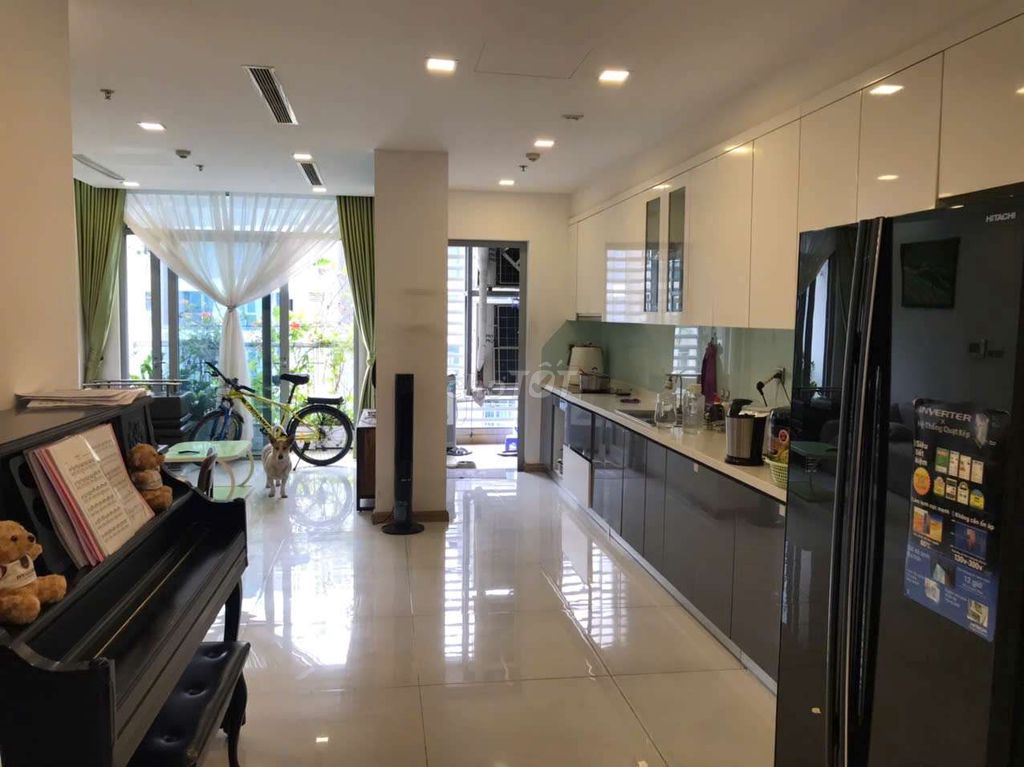 Cho thuê Căn hộ 120m² 3PN view Sông full nội thất.