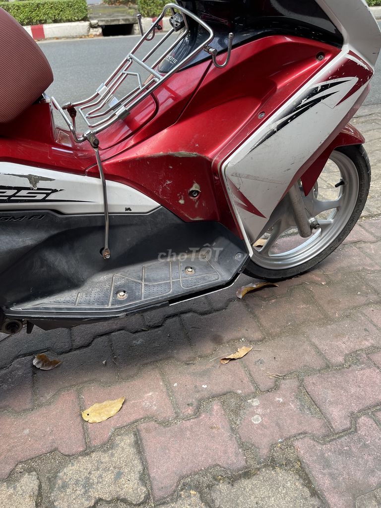 Honda Air Blade 2013 Đỏ trắng. Mua bán Xe máy tại Thành phố Biên Hòa Đồng Nai được đăng bởi Phương nguyễn  hình 7