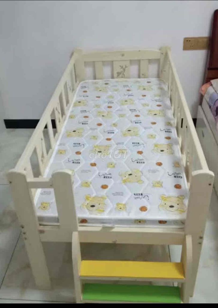 Thanh lý giường cho bé. Mua bán Mẹ và bé tại Quận Thanh Khê Đà Nẵng được đăng bởi Phạm thanh hiền hình 1