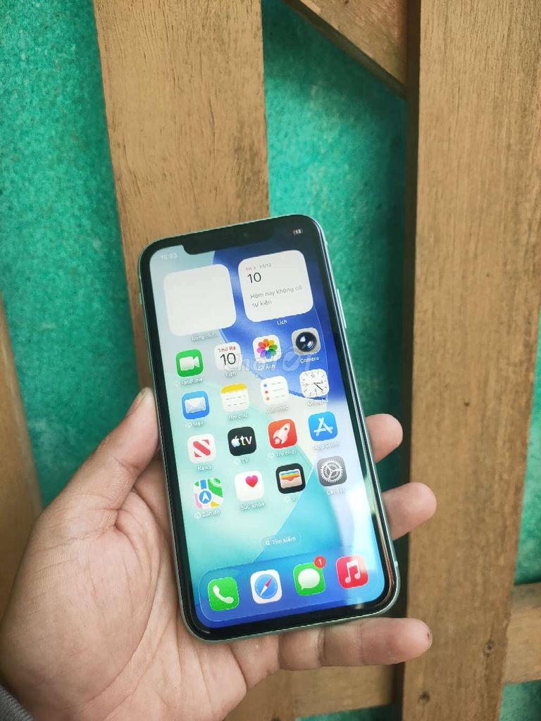 Ip 11.  256gb.  Full face id. Ngoại hình 98%. Zin. Mua bán Điện thoại tại Quận Liên Chiểu Đà Nẵng được đăng bởi Công Lực hình 1