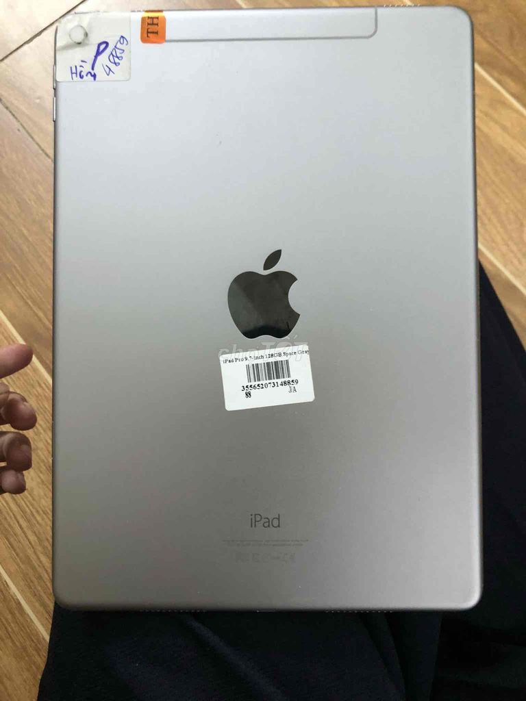 iPad Pro 9.7 inch 128GB Bạc sim 4g bao test. Mua bán Máy tính bảng tại Thị xã Cai Lậy Tiền Giang được đăng bởi hưng hình 1
