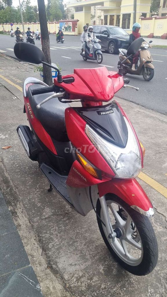 Honda Click màu Đỏ. Mua bán Xe máy tại Quận Hải Châu Đà Nẵng được đăng bởi Dức long hình 7