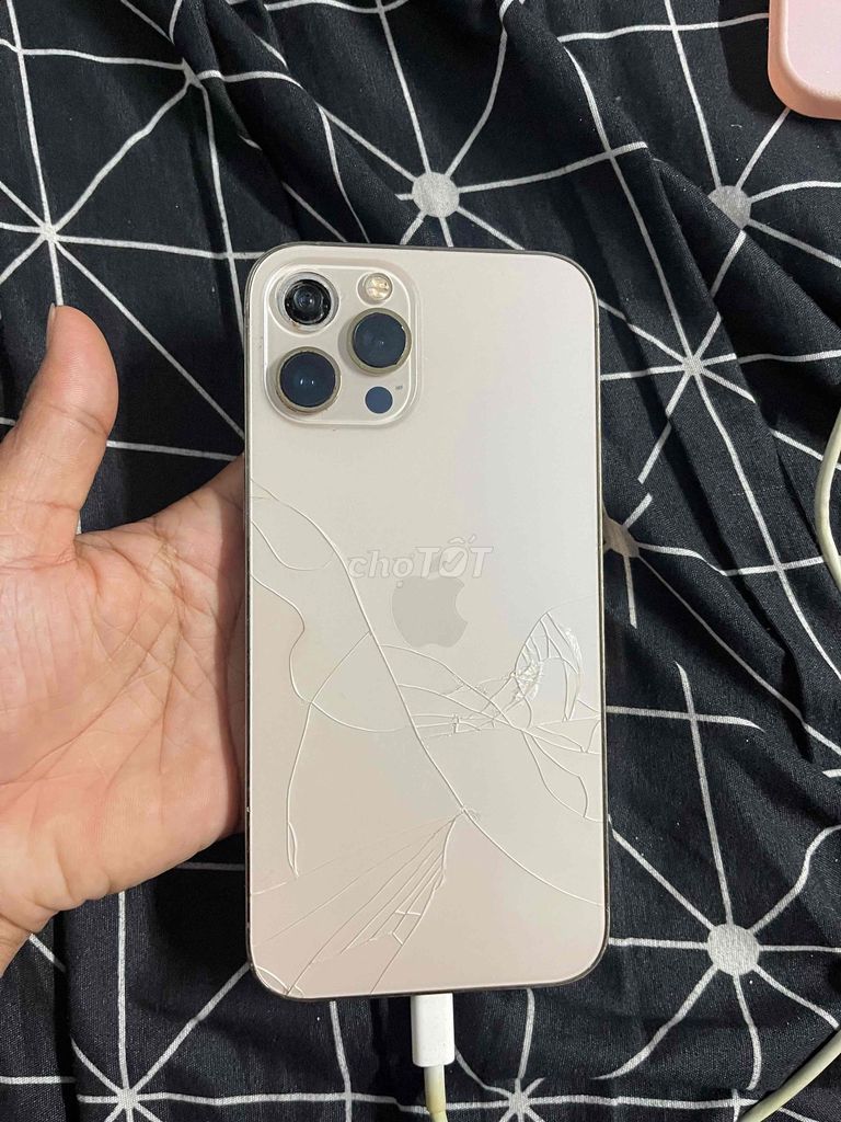 Apple iPhone 12 Pro Max 128GB Vàng Hư hỏng. Mua bán Điện thoại tại Quận Liên Chiểu Đà Nẵng được đăng bởi Lệ Mỹ hình 1
