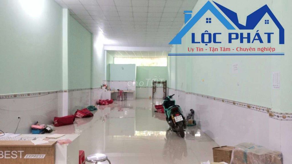 Cho thuê nhà 180 m2 gần dốc Nguyễn Huệ Bình Đa Biên Hòa chỉ 9tr