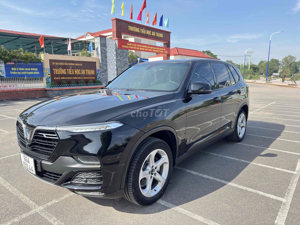 VinFast Lux SA2.0 2021 Plus 2.0 AT - 60 km. Mua bán Ô tô tại Quận 12 Tp Hồ Chí Minh được đăng bởi Nguyen van nhut hình 2