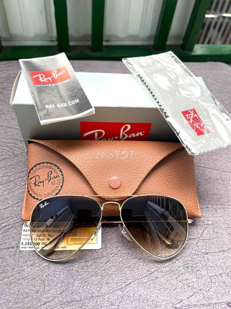 Kính mát rayban chính hãng