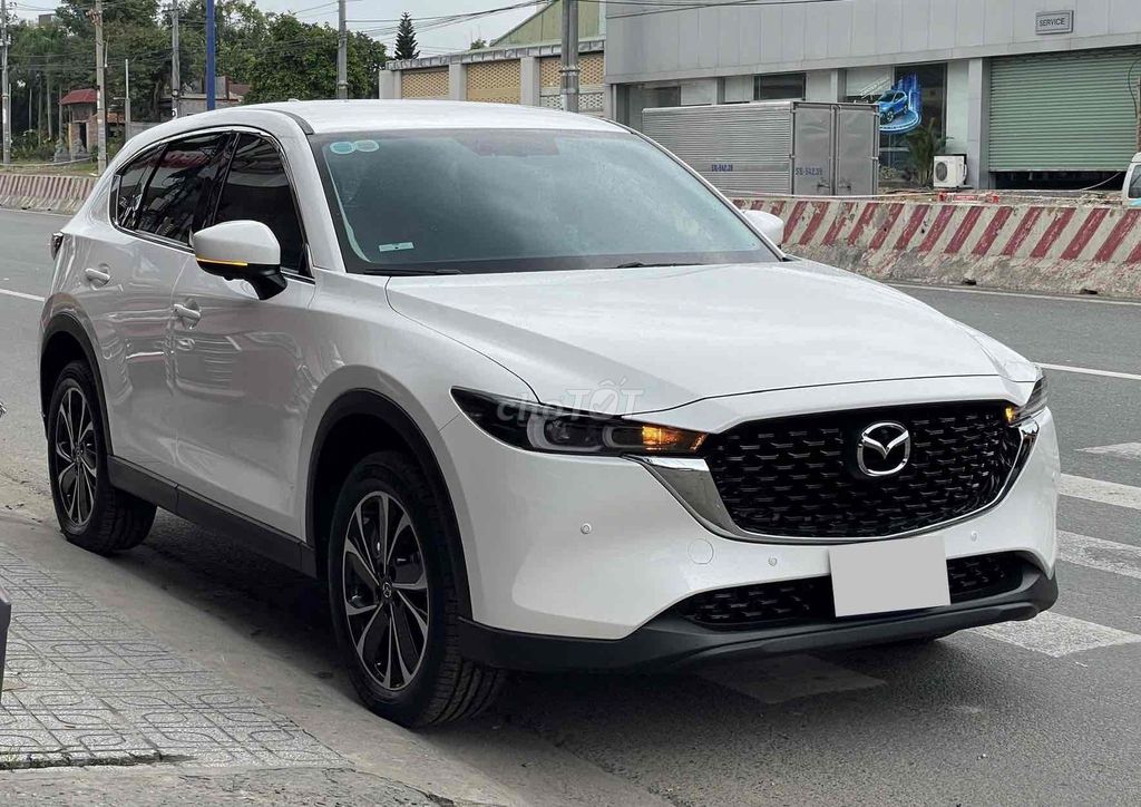 Mazda CX 5 2024 Deluxe 2.0 AT - 7000 km. Mua bán Ô tô tại Thành phố Thuận An Bình Dương được đăng bởi Phạm Nguyễn Hồng Nhung hình 1