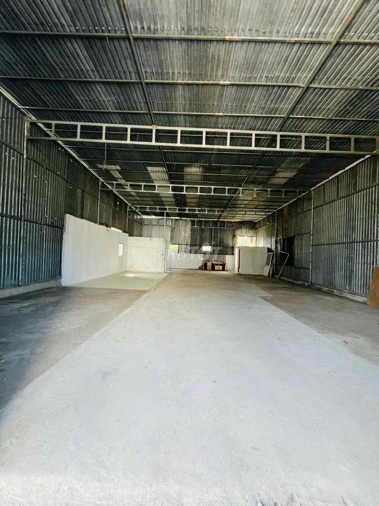 Kho Cty 8 Cần Thơ, 276m2, lộ container 19m, không ngập, nền cao ráo