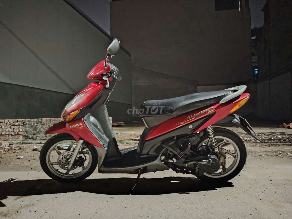 Honda Click 2012 Đỏ-Đen. Mua bán Xe máy tại Huyện Đông Anh Hà Nội được đăng bởi lính cứu hỏa hình 2