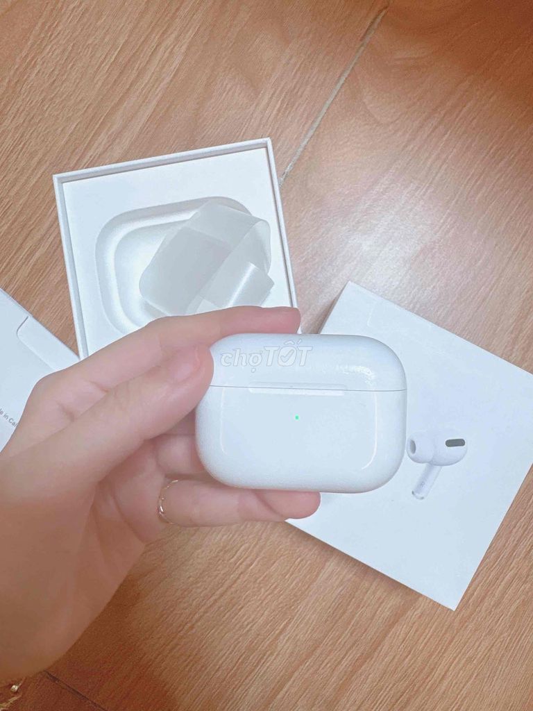 Tai nghe Apple AirPods Pro 1 Trắng. Mua bán Tivi, Âm thanh tại Thành phố Vũng Tàu Bà Rịa - Vũng Tàu được đăng bởi Bella hình 1