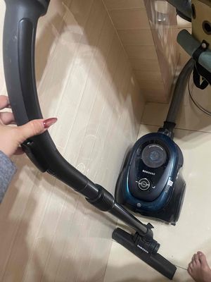 Cần bán máy hút bụi. Mua bán Nội thất, đồ gia dụng khác tại Thành phố Thủ Đức Tp Hồ Chí Minh được đăng bởi Nguyệt