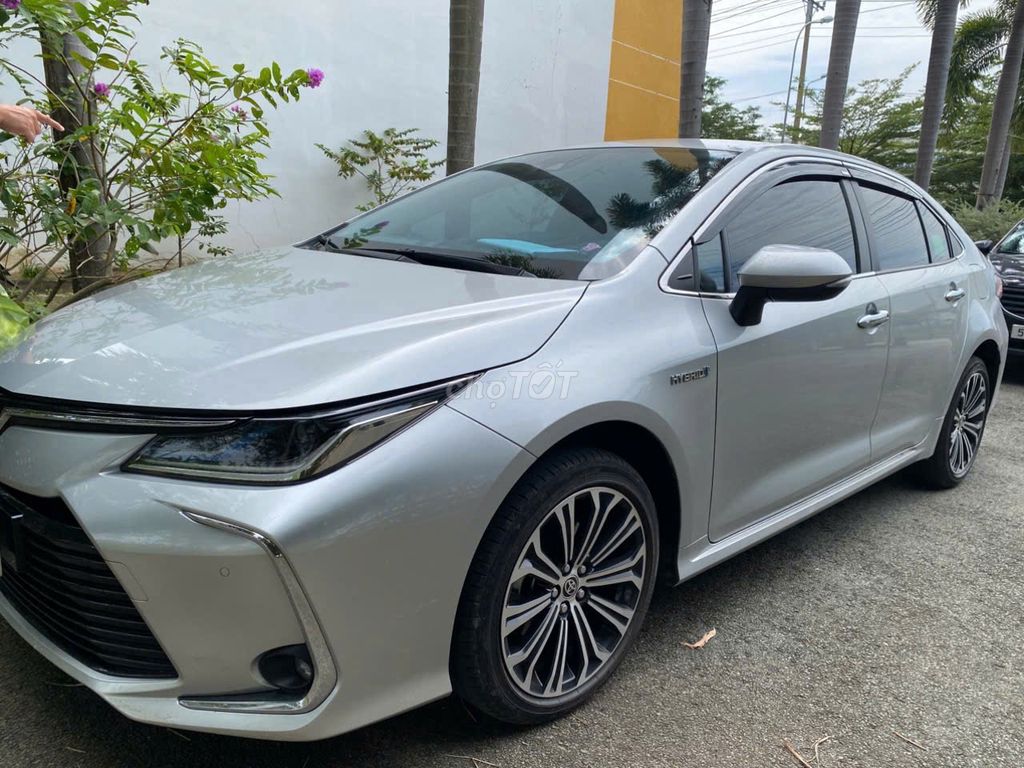Toyota Corolla Altis Hybrid 2022 - 46088 km. Mua bán Ô tô tại Quận 3 Tp Hồ Chí Minh được đăng bởi VÕ NGỌC HOÀNG hình 4
