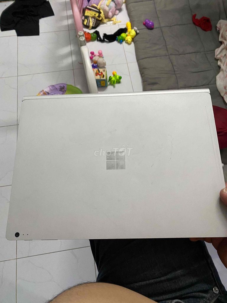 Microsoft Surface Bạc Hư hỏng. Mua bán Laptop tại Quận 7 Tp Hồ Chí Minh được đăng bởi nhân hình 1