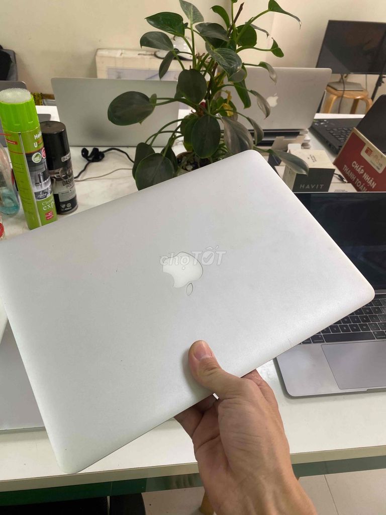 Apple Macbook Air 2015 i5 4GB/128GB. Mua bán Laptop tại Quận Hoàng Mai Hà Nội được đăng bởi Mac98 hình 1