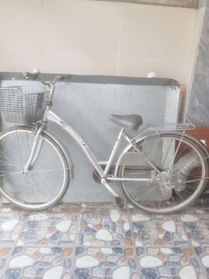 Xe đạp còn mới giá rẽ. Mua bán Xe đạp tại Huyện Cần Giuộc Long An được đăng bởi ku Scenz