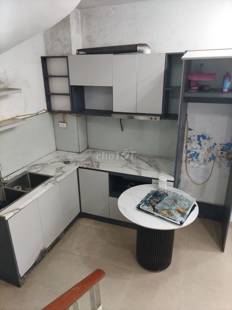 Cho thuê nguyên nhà ngõ 387 vũ tông phan