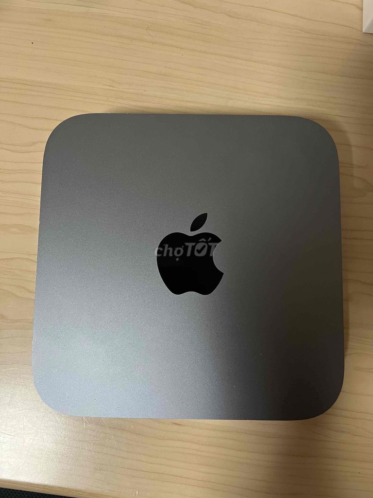 Mac mini 2018 intel core i7 ram32GB ssd1TB