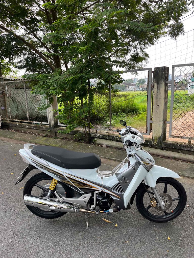 FuNeo 2006 úp áo New 2009 máy zin 9c. Mua bán Xe máy tại Quận 12 Tp Hồ Chí Minh được đăng bởi Hoài Nam hình 7