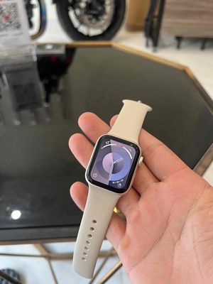 Apple watch se2/40 starlight bh t5/2025