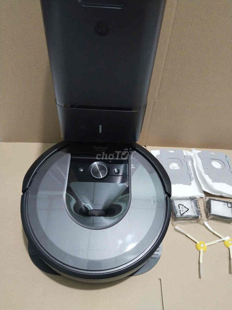 Robot hút bụi iRobot i7+ Đen. Mua bán Thiết bị vệ sinh, nhà tắm tại Huyện Cẩm Giàng Hải Dương được đăng bởi Nguyen van duy  hình 1