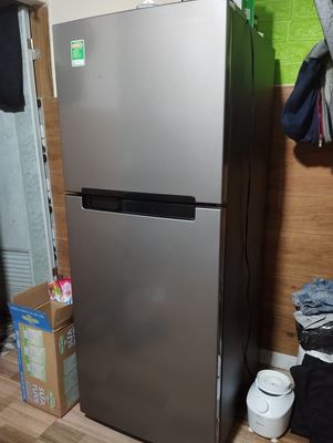 Bán tủ lạnh samsung inverter 208 lít còn mới tinh