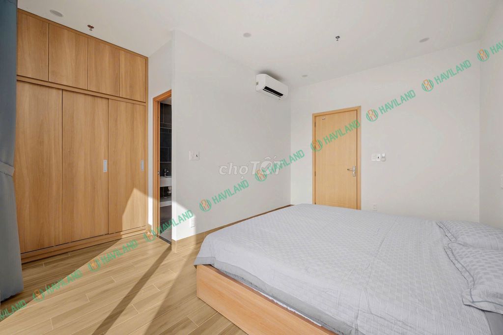 Two-room apartment with balconies, walk to the beach — photo 7