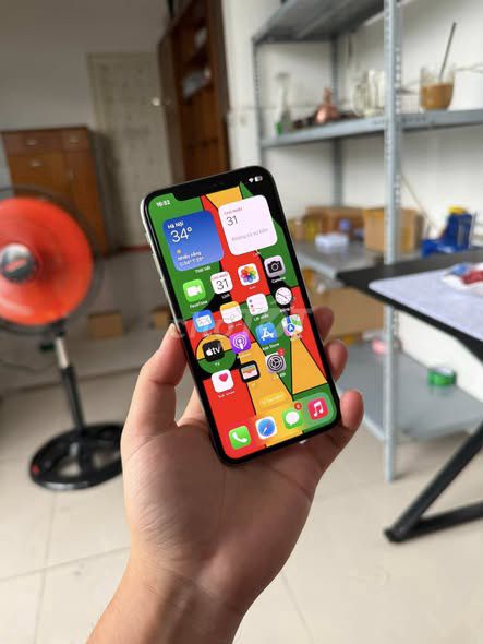 Apple iPhone Xs Bạc Nguyên zin. Mua bán Điện thoại tại Quận 1 Tp Hồ Chí Minh được đăng bởi Hội Đồ Điện Tử hình 1
