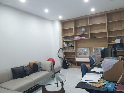 Bán nhà cạnh trung tâm hành chính Đông Anh